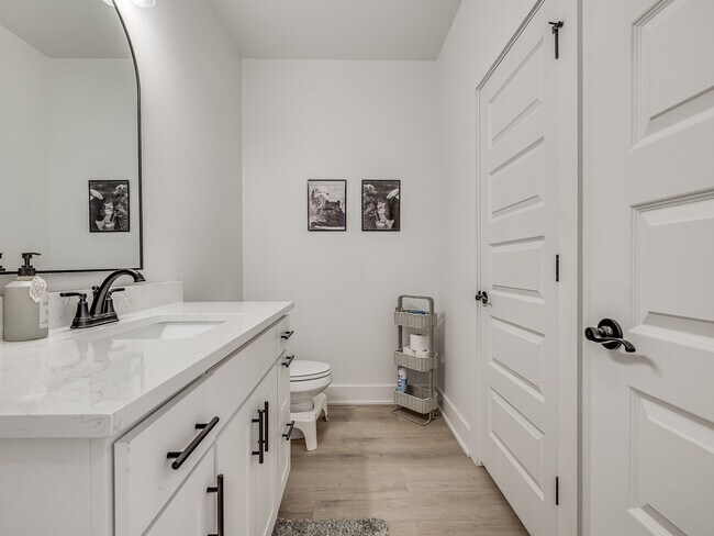 Foto del edificio - Henderson Townhomes