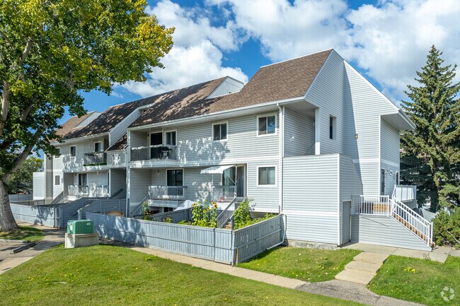 Photo du bâtiment - Deerwood Place