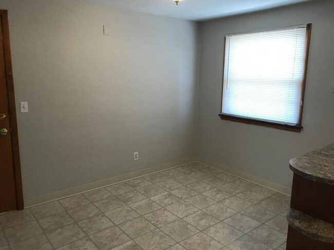 Building Photo - 23253 Ivan Avenue #Up