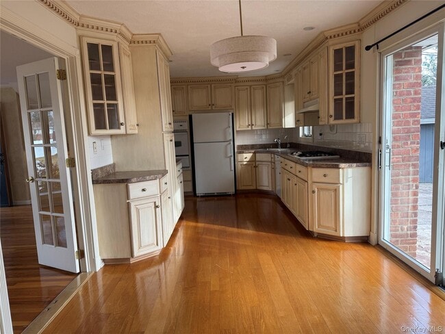 Foto del edificio - 14 Genesee Dr