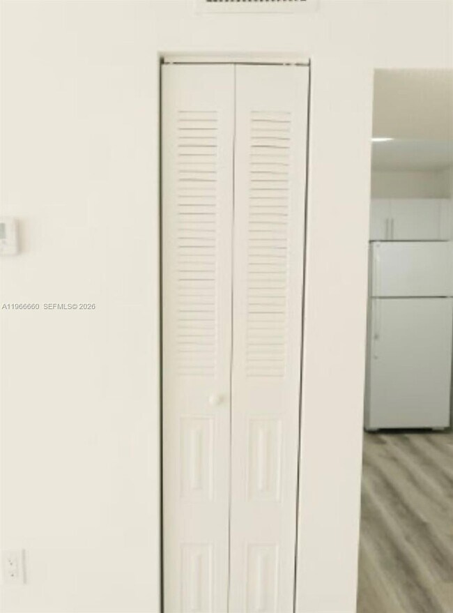 Foto del edificio - 8287 SW 128th St