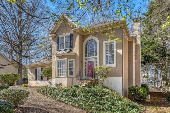 Building Photo - 1111 Lake Washington Dr NW