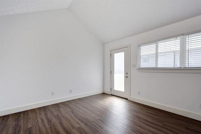 Foto del edificio - 1311 E 52nd St
