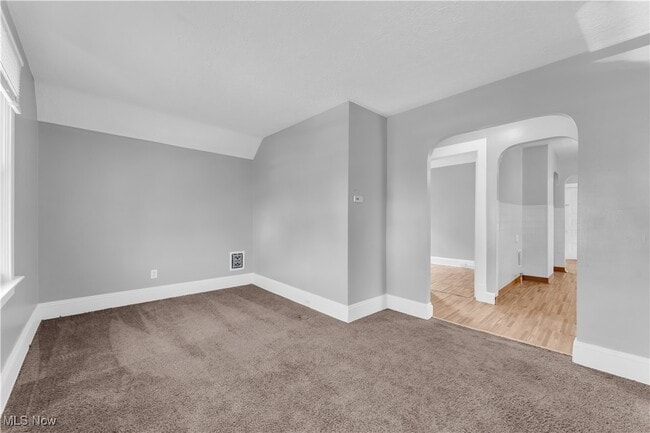 Building Photo - 3439 W 62nd St