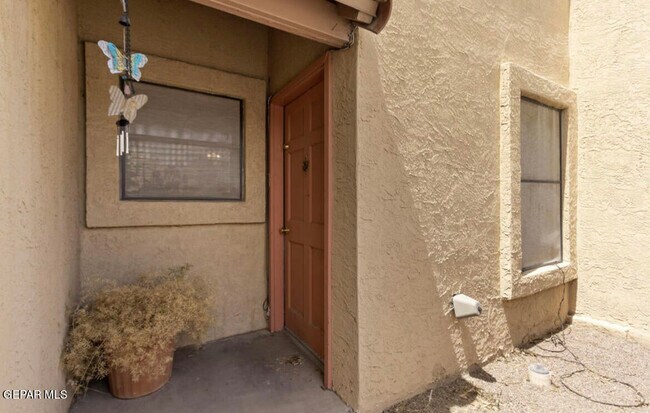 Building Photo - 5507 Oakbriar Cir