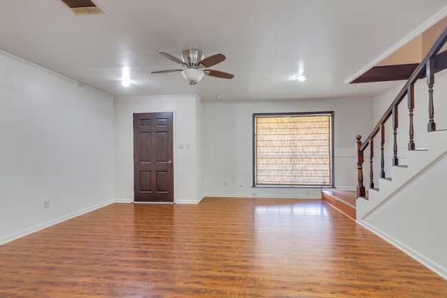 Building Photo - 113 Aberdeen Dr