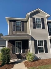 Building Photo - 220 Grove Ln