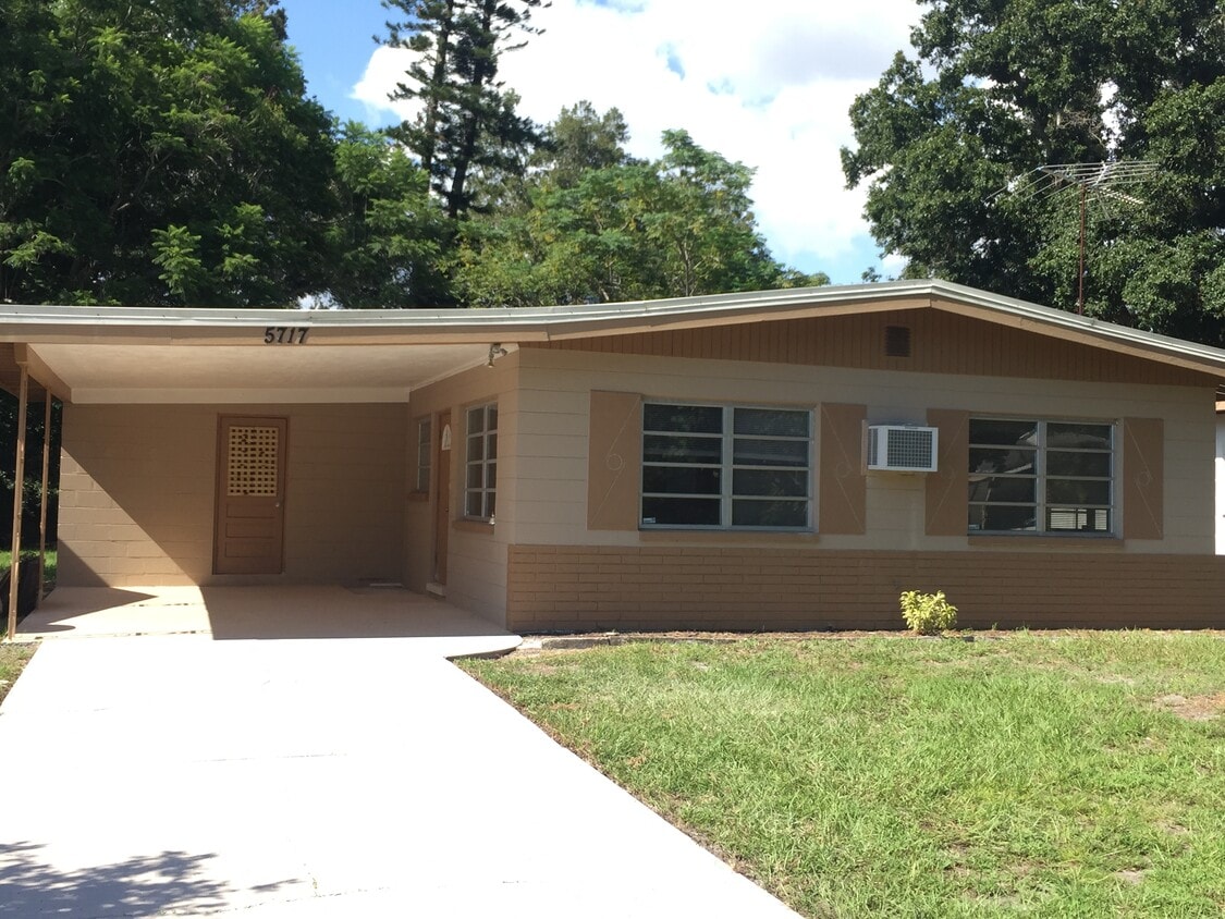 5717 12th Ave S, Gulfport, FL 33707 House Rental in Gulfport, FL