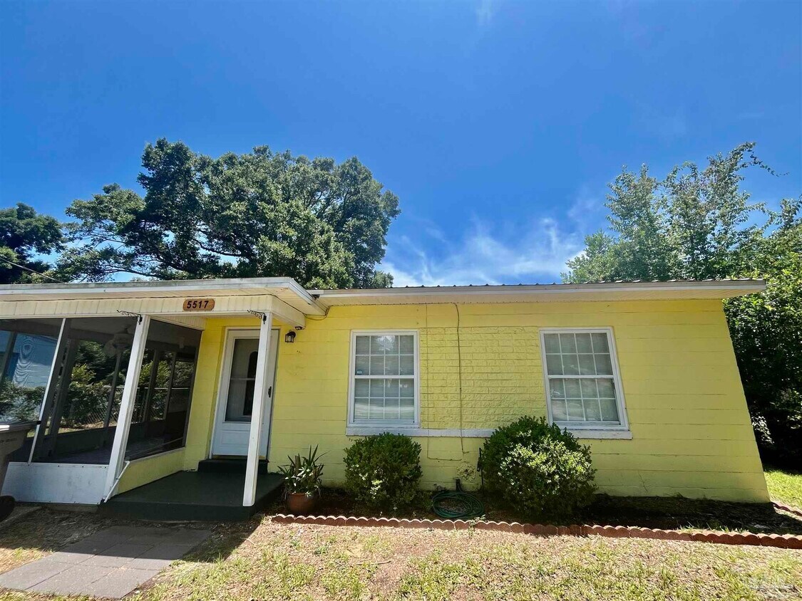 Foto principal - 5517 W Jackson St