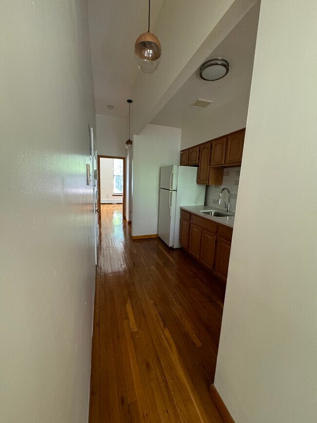 Building Photo - 143 W 136th St