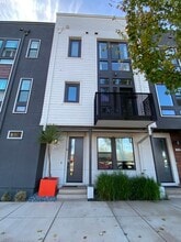 Building Photo - 39189 State St