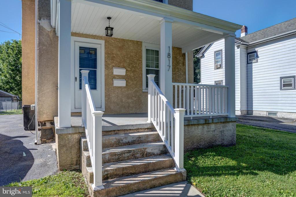 Foto principal - 1817 Meetinghouse Rd