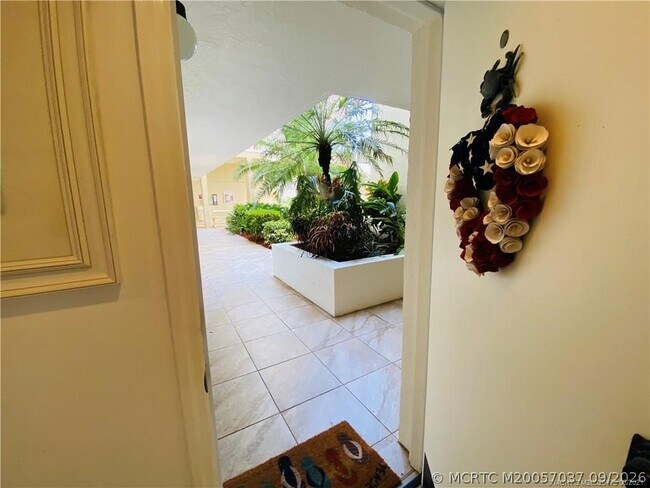 Foto del edificio - 10044 S Ocean Dr