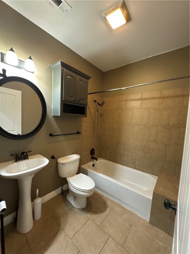 Foto del edificio - 21 E Center St