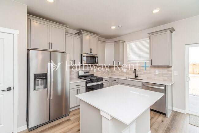 Building Photo - 9424 Yampa St