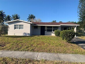 Building Photo - 4241 NW 27th St