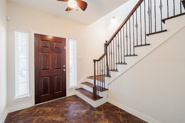 Building Photo - 7155 Windwater Lagoon Dr