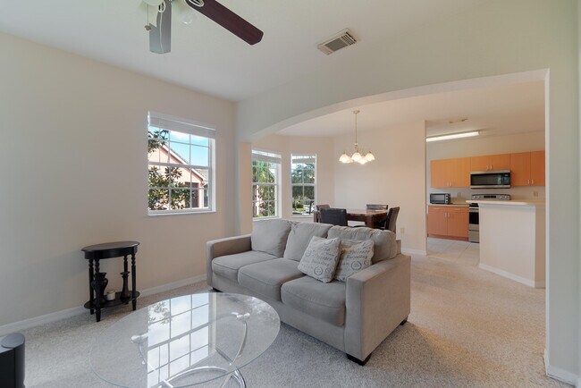 Foto del edificio - 166 SW Peacock Blvd