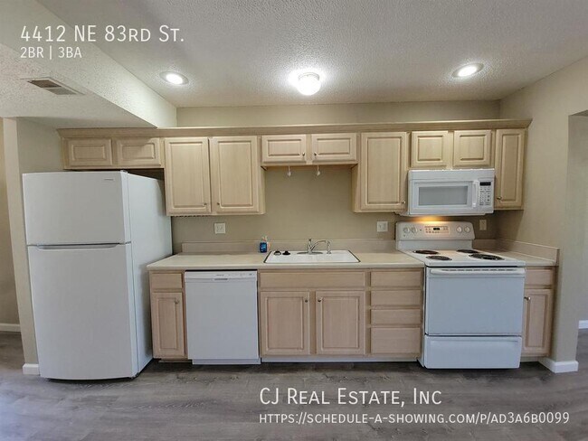 Foto del edificio - 4412 NE 83rd St