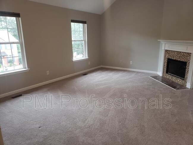 Building Photo - 1505 Sudbury Ct