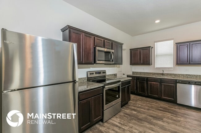 Building Photo - 194 Hidden Lk Lp