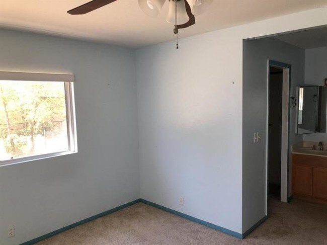 Building Photo - 6527 N Williamson Valley Rd