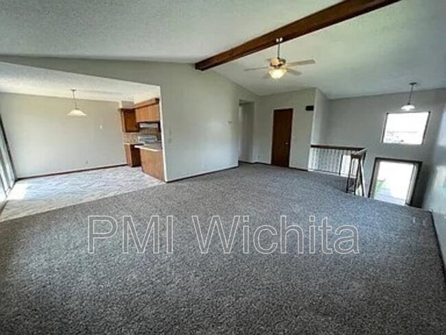Building Photo - 1730 S Beech Ct