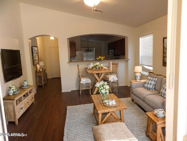 Foto del edificio - 23742 W Hidalgo Ave