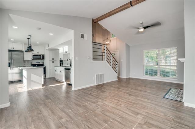 Building Photo - 4514 Miramar Dr