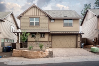Building Photo - 2575 W Pollo Cir