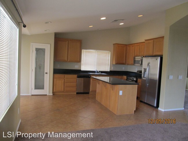 Building Photo - 3 br, 2 bath House - 2105 Silver Blaze Ct.