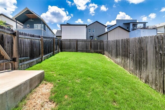 Building Photo - 6025 Seville Dr
