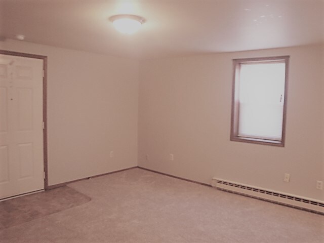 Building Photo - 420 Hiddeson Ave