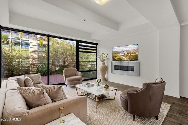 Building Photo - 7131 E Rancho Vista Dr