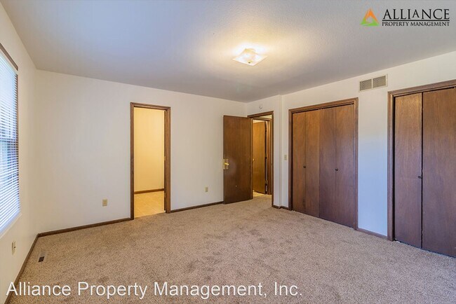Foto del edificio - 4 br, 2.5 bath House - 1311 Overlook Dr.