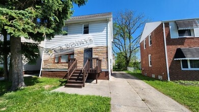 Building Photo - 20609 Hillgrove Ave