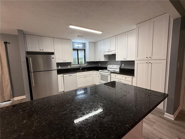 Foto del edificio - 2845 Landington Way NW