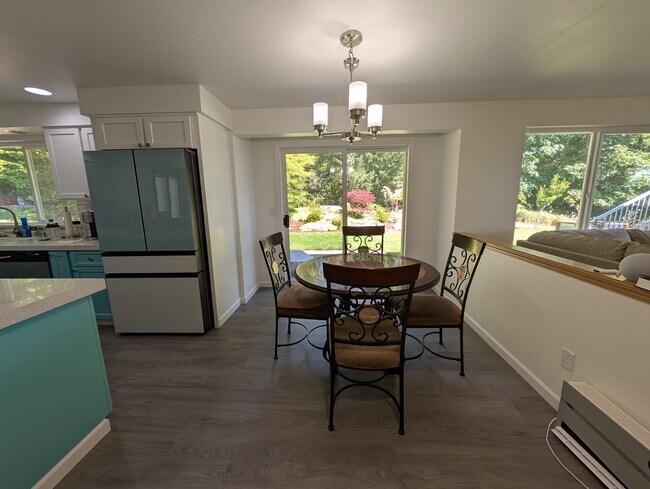 Foto del edificio - 12515 98th Ave Ct NW