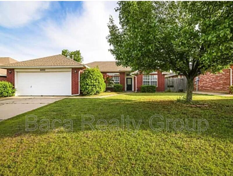 Foto principal - 6000 SE 86th St