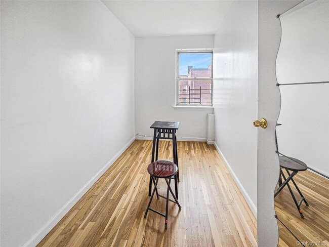 Foto del edificio - 138-33 Jewel Ave