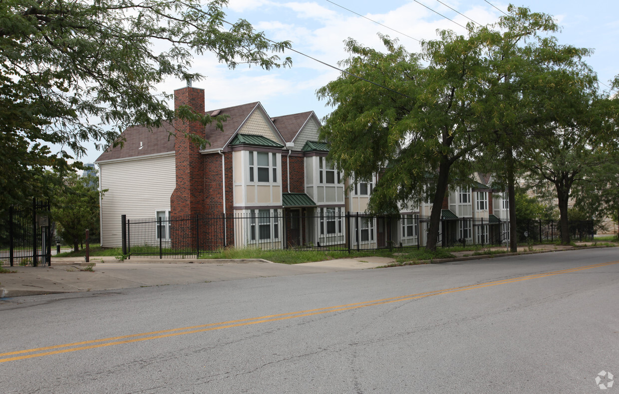 Primary Photo - Basie Court Apartments