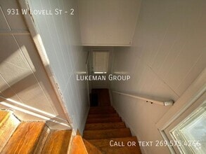 Building Photo - 931 W Lovell St