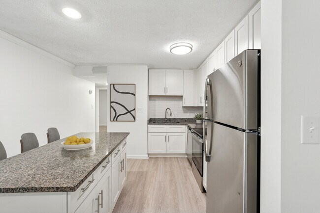 Foto del edificio - The Apartments at Midtown 501