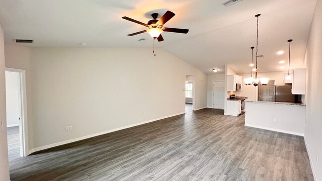 Building Photo - Ready to move-in Feb 9th! Beautiful, BRAND...