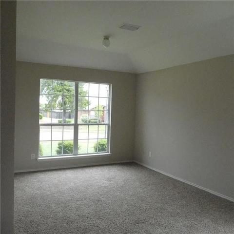 Building Photo - 1080 Magnolia Ln