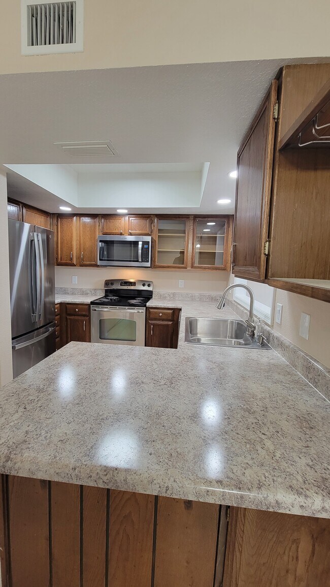 Foto del edificio - 2021 E Osborn Rd