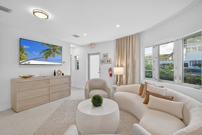 Foto del edificio - 8109 Harding Ave