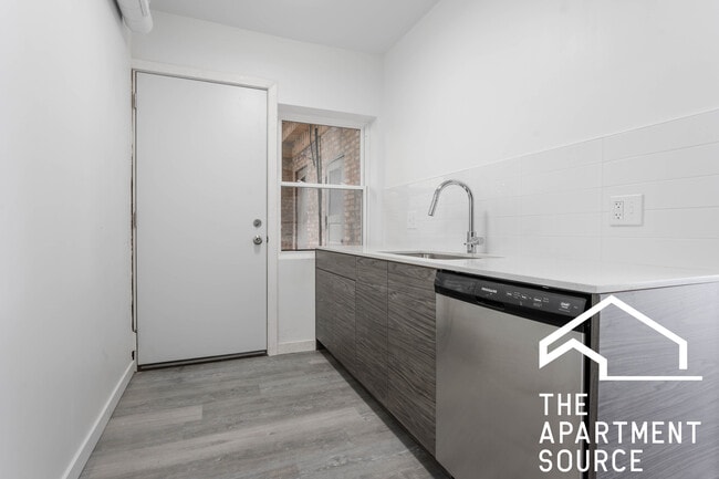 Foto del edificio - 6100 N Paulina St