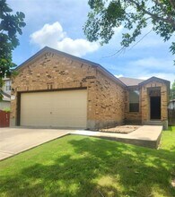 Building Photo - 205 Beech Dr
