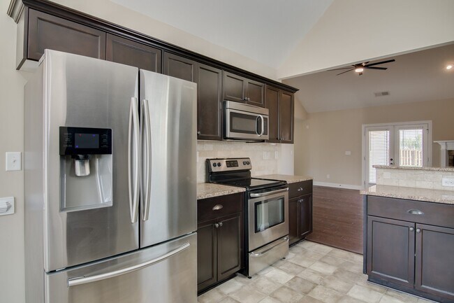 Foto del edificio - 3615 Penrith Dr